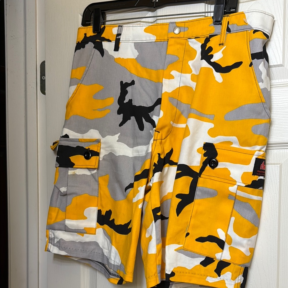 Men's Camo Cargo Shorts - Yellow, Gray, Black